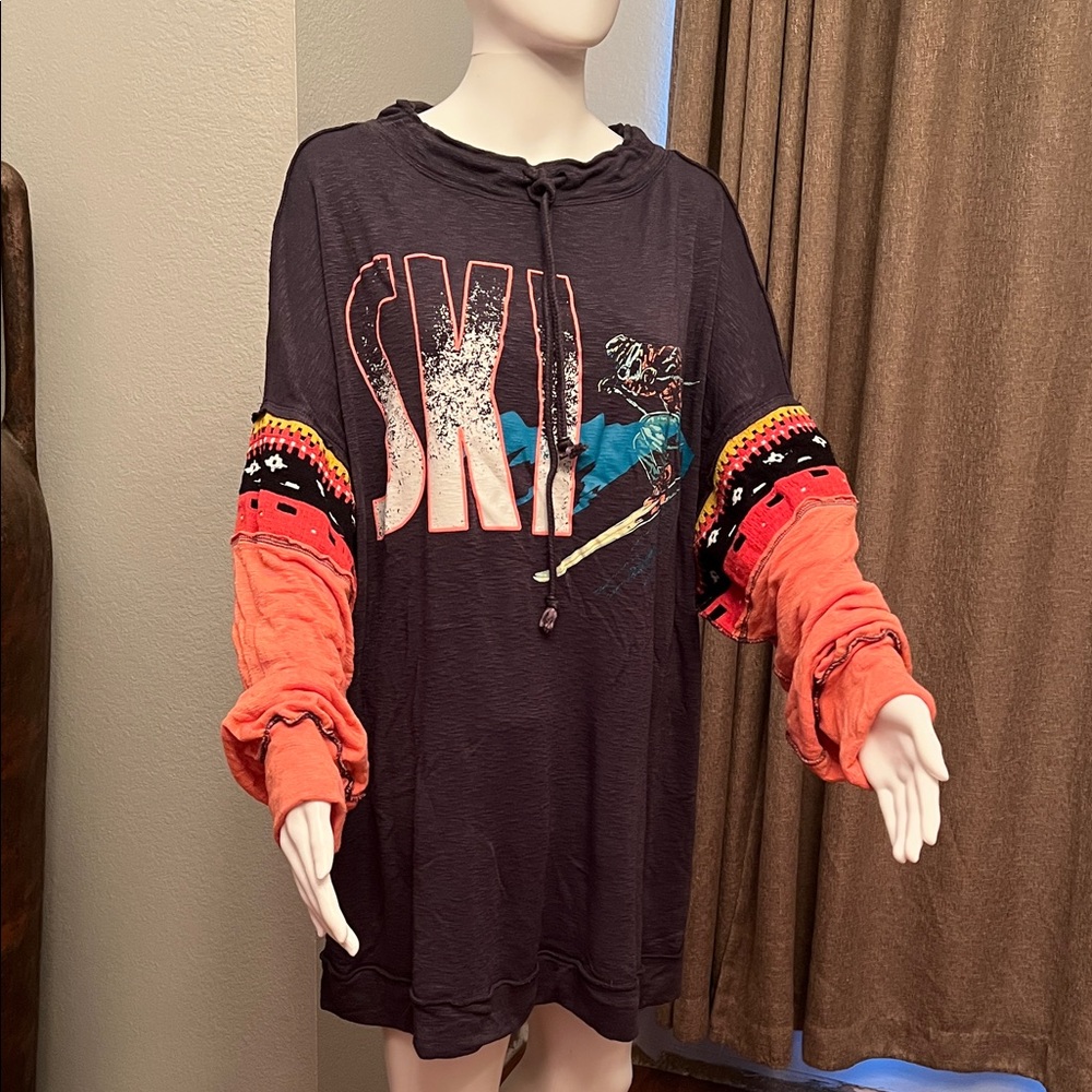 Free People x We The Free “Rare” Ski Graphic Long Sleeve Tunic